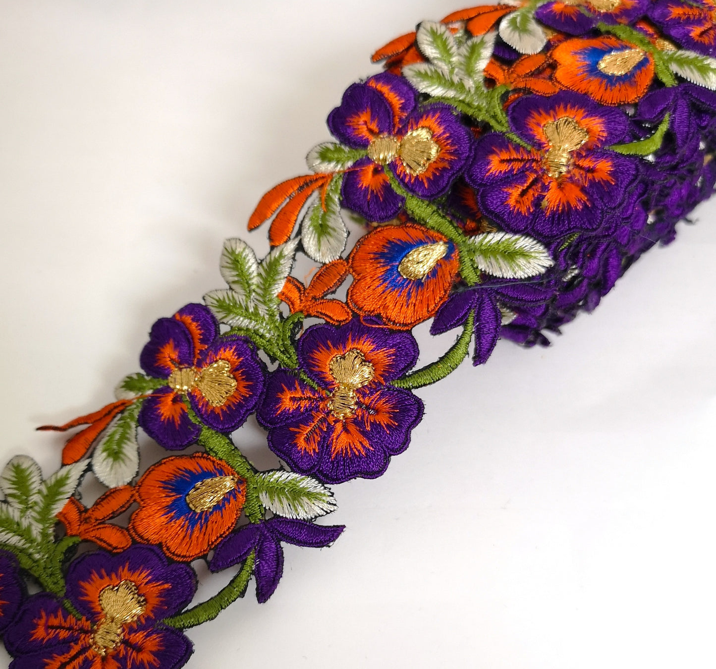 7901 Wide Purple, Orange & Blue Pansy Flower Cutwork Trim