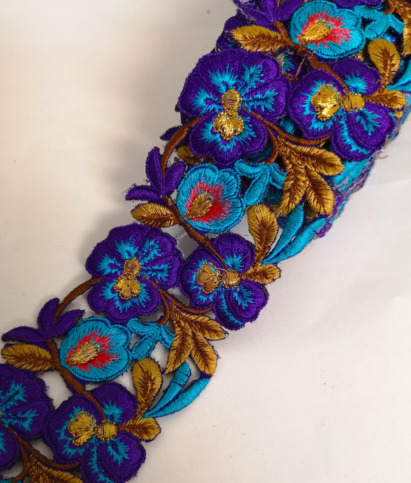 7901 Wide Purple & Turquoise Pansy Flower Cutwork Trim