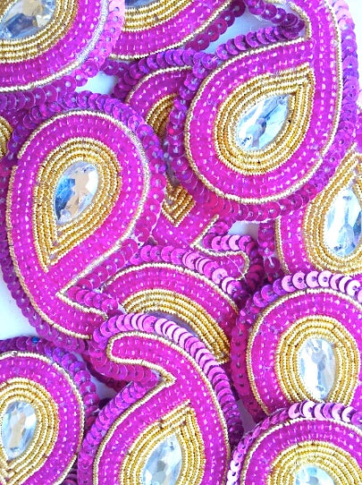 A244 Hot Pink & Gold Big Paisley Shaped Sequin Motif