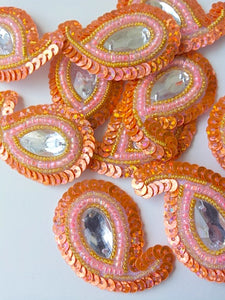 A28 Peach & Gold Small Paisley Shaped Sequin Motif