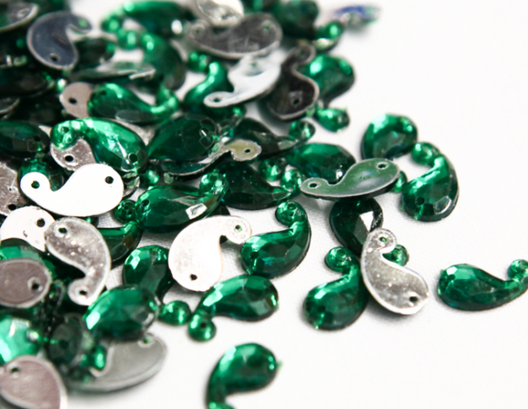 Emerald Green 12mm Paisley Flat Back Gems